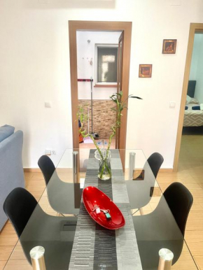 CASITA ANDALUZA CENTRO con PARKING